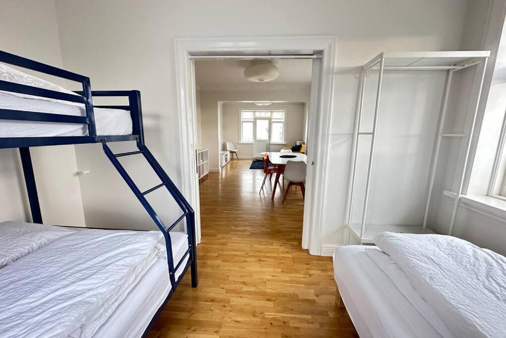 Beautiful 2 Bedroom Apartment Downtown 雷克雅維克 外观 照片