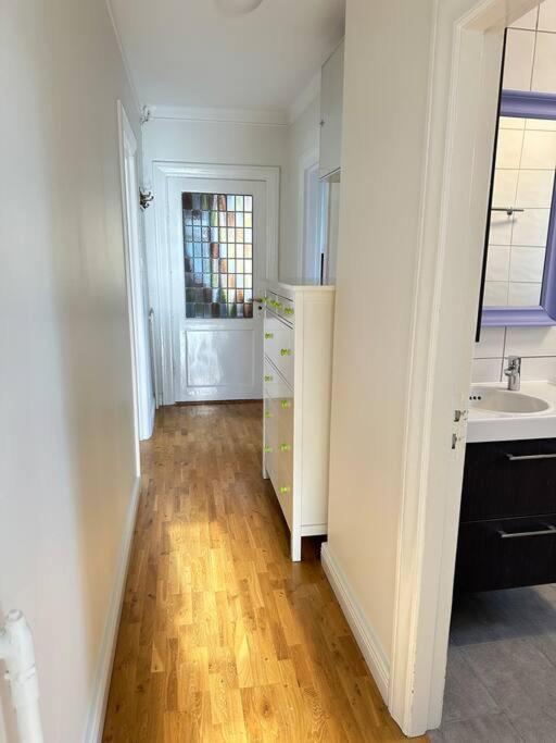 Beautiful 2 Bedroom Apartment Downtown 雷克雅維克 外观 照片